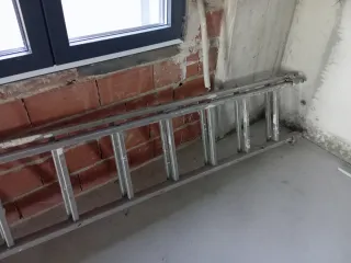 Escalera telescópica de aluminio