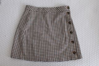 Falda H&M cuadros botones beige y marrón