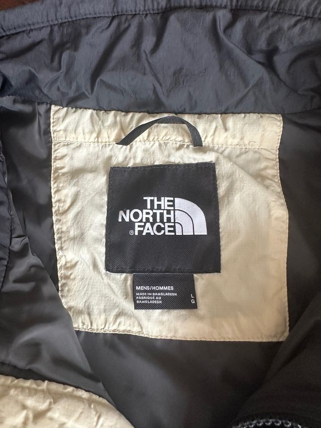 Chaqueta The North Face Beige y Negra