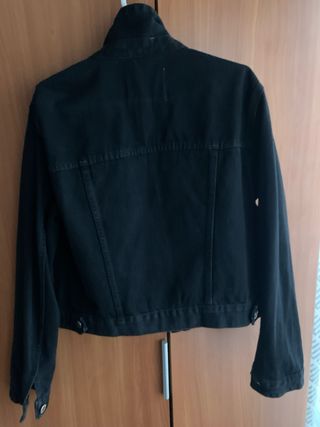 Chaqueta vaquera negra Zara