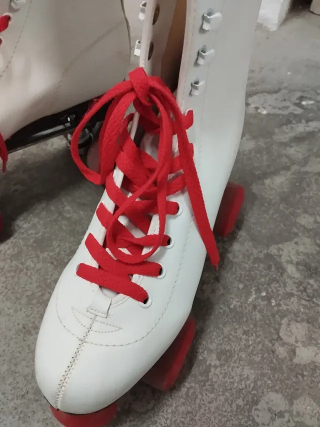 Patines piel 4 ruedas y funda