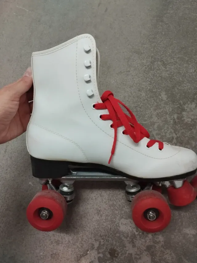 Patines piel 4 ruedas y funda