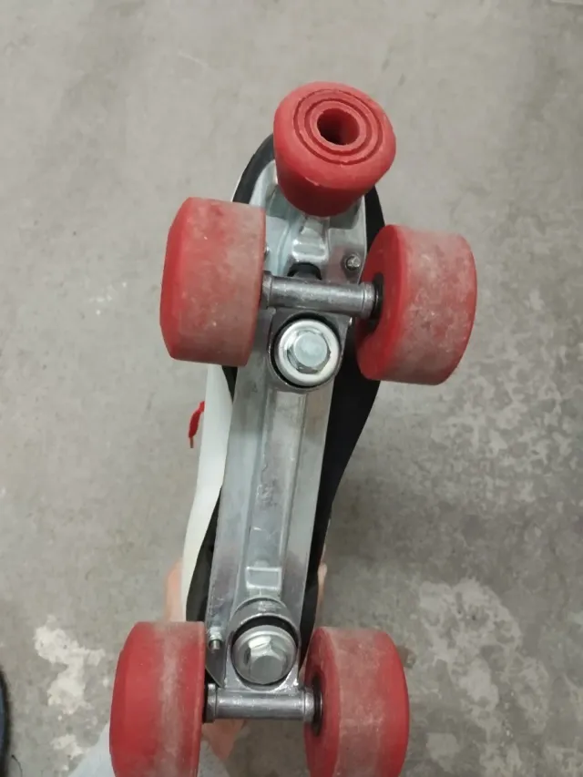 Patines piel 4 ruedas y funda