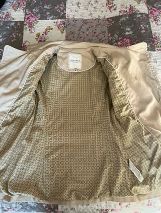 GABARDINA BEIGE CON CINTURÓN