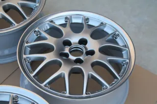Llantas Volkswagen Golf IV 16" BBS JUBI 5x100 gti