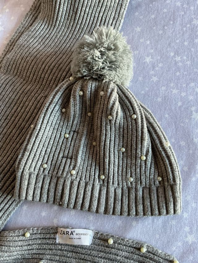 Conjunto Zara gorro y bufanda perlas, muy caliente