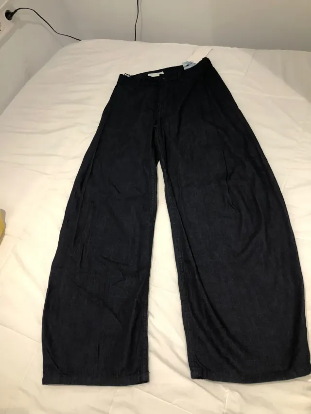 Pantalón Zara ancho