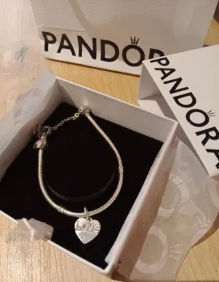 Pulsera Pandora Corazón LOVE Plata