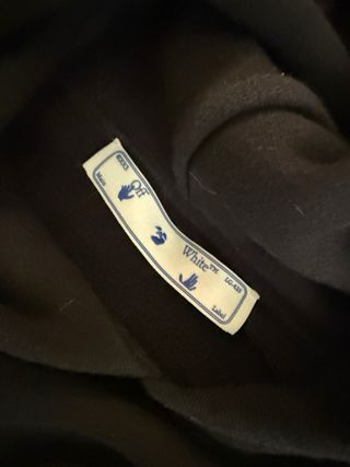 Felpa Off-White nera con cappuccio