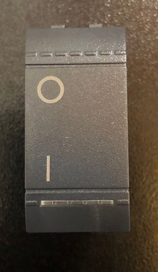 OMNIALUXSTORE LOTTO DI PRODOTTI PER BTICINO LIVING