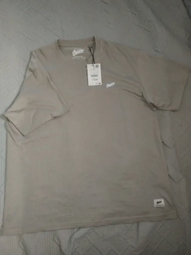Camiseta Pull&Bear beige talla L