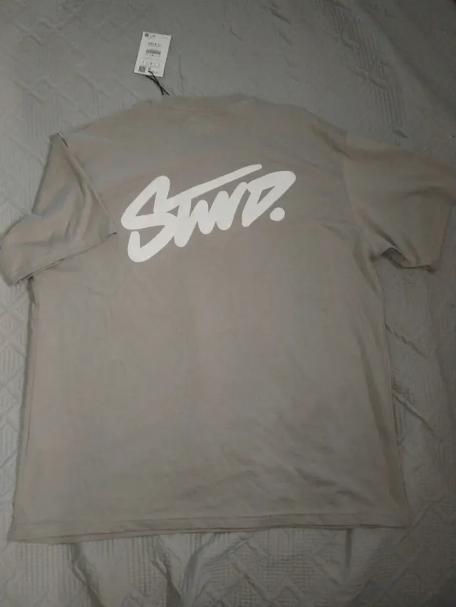 Camiseta Pull&Bear beige talla L