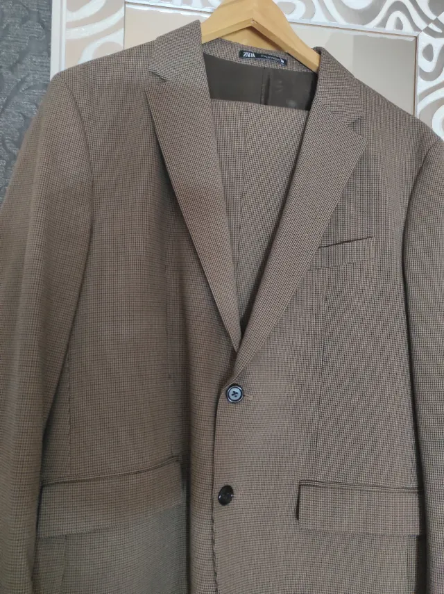 2 Abiti Uomo Blu e Marrone