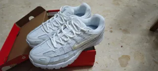 Zapatillas Nike P6000 Blanco y plata