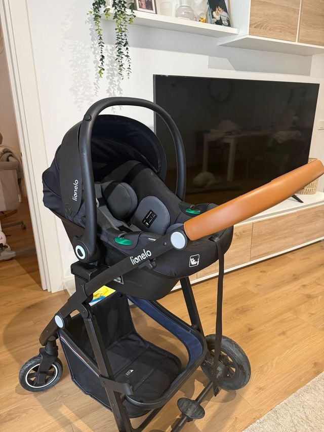 Cochecito trio de bebé Lionelo azul