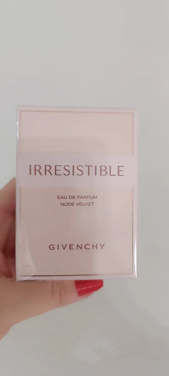 Givenchy Irresistible Nude Velvet EDP 50 ml