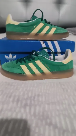 Zapatillas Adidas Gazelle Verde y Beige