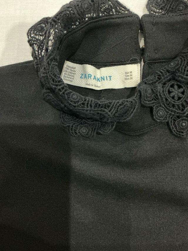 Blusa Zara Negra Encaje Cuello Alto