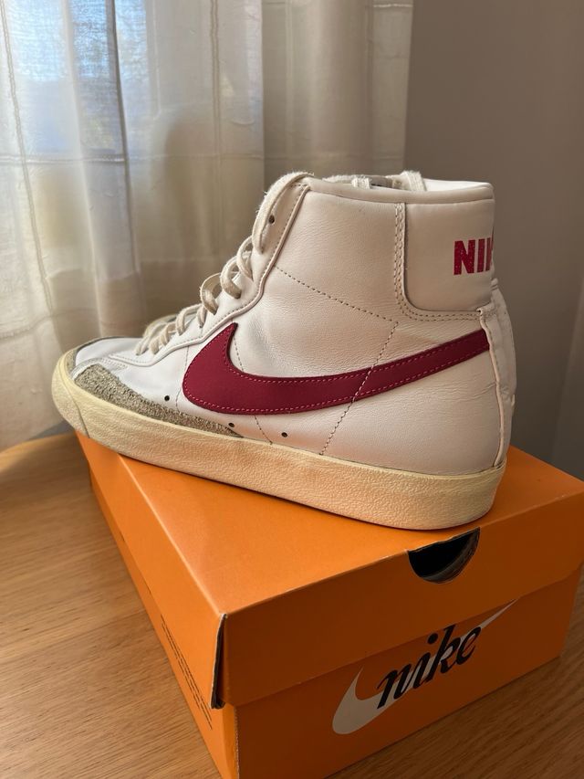 Nike Blazer Logo Rojo Talla 44