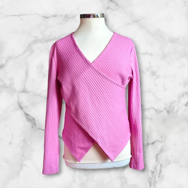 Maglietta a maniche lunghe rosa con design incrociato a coste