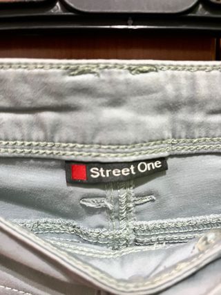 Pantalones pitillo azul turquesa