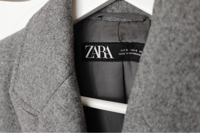 Abrigo paño gris Zara