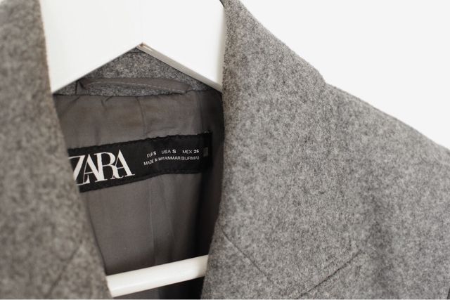 Abrigo paño gris Zara
