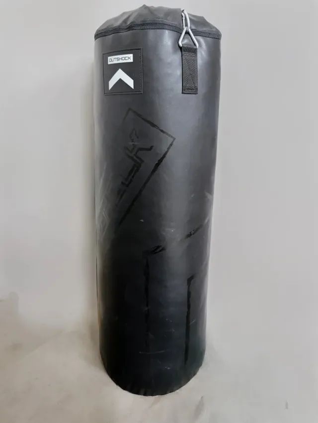 Saco de Boxeo Outshock Negro