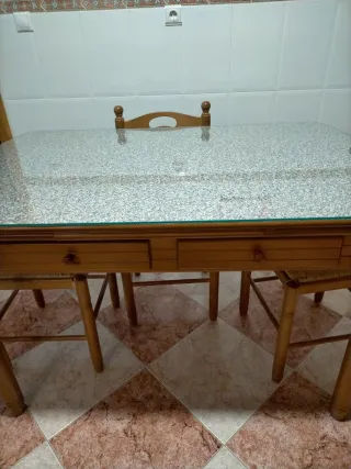 Mesa de cocina madera extensible y cristal