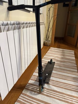 Patinete NKB Negro y azul