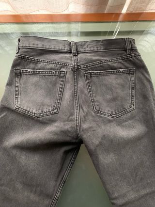 Pantalón tejano Mango gris