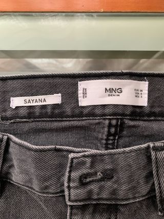 Pantalón tejano Mango gris