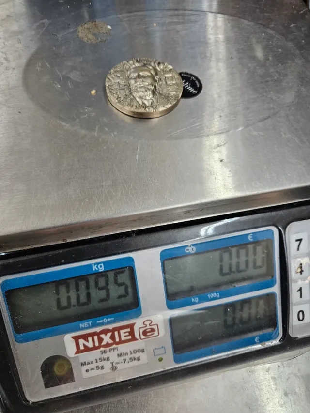 Medaglia d'argento commemorativa Joaquín Costa, fondatore di Industrie