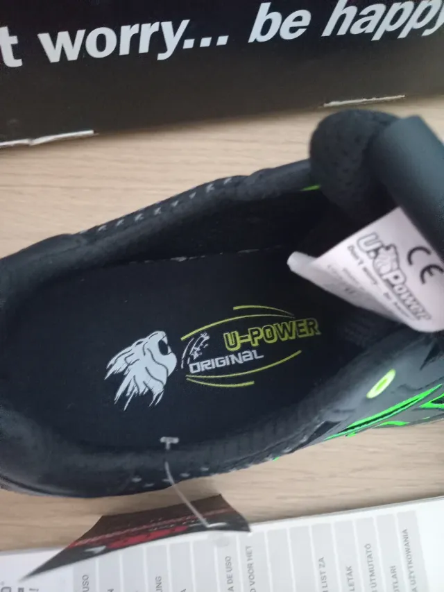 Botas de seguridad U-Power negras y verdes