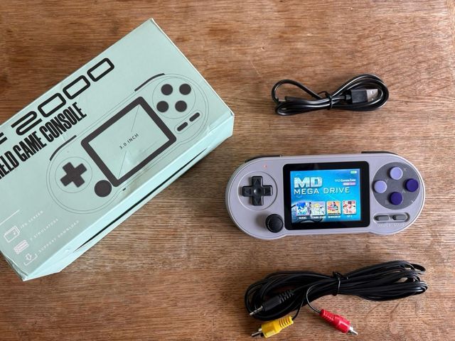 Consola Retro SF 2000 Portátil