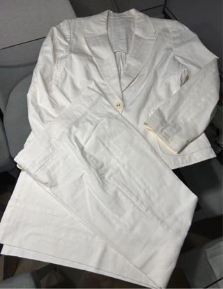 Traje Burberry Blanco