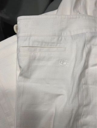 Traje Burberry Blanco