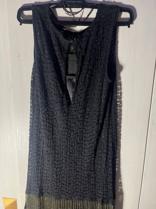 Vestido negro Zara flecos dorados