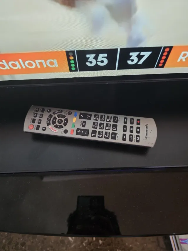 Televisor Panasonic 55 Negro y Plateado