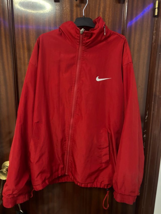 Chaqueta Nike Roja