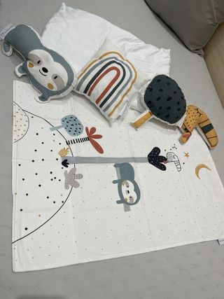 Conjunto mini cuna con peluches