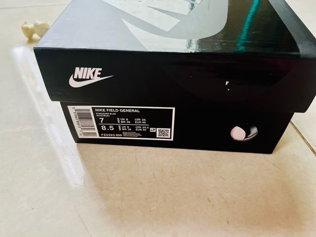 Nike Fiel General Rosa