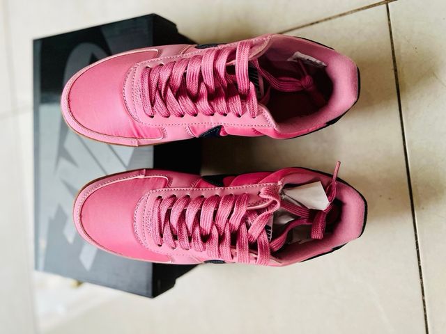 Nike Fiel General Rosa