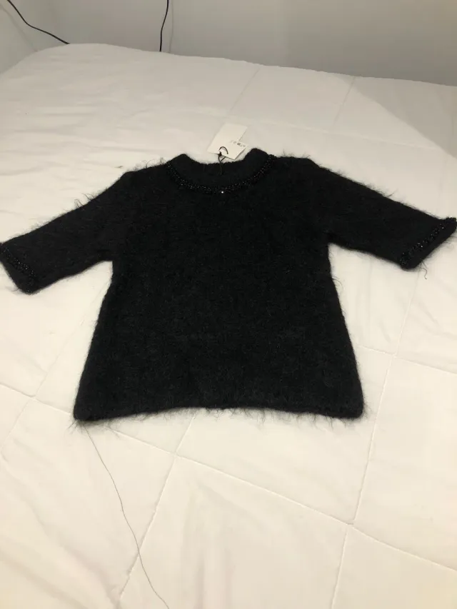 Camisa negra bordada