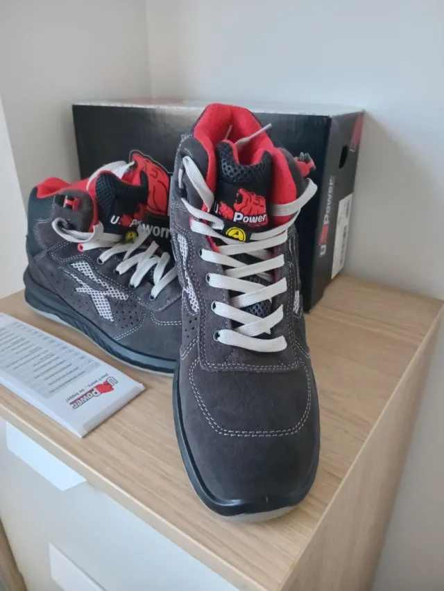 Botas de seguridad U-Power grises y rojas