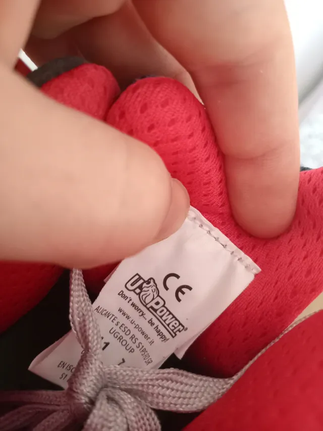 Botas de seguridad U-Power grises y rojas