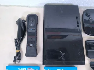 Consola Wii U + Juegos y Accesorios