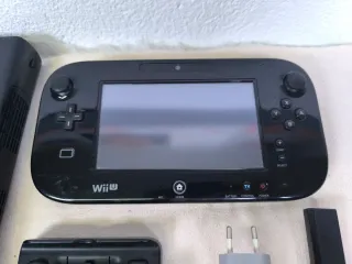Consola Wii U + Juegos y Accesorios