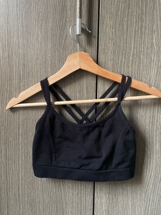 Sujetador deportivo negro tirantes cruzados