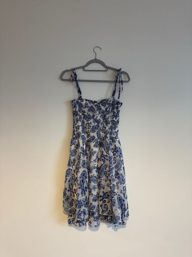 Vestido estampado paisley azul y blanco